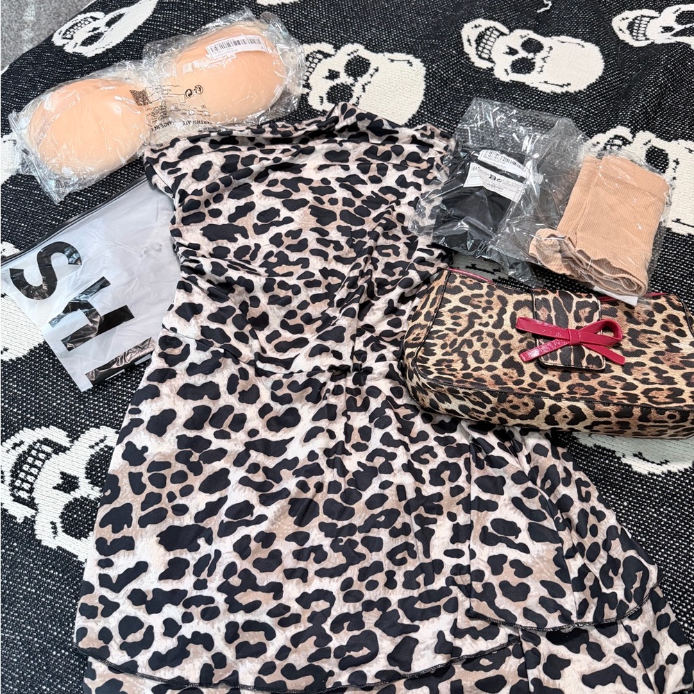 Leopard Print Dress with Accessories